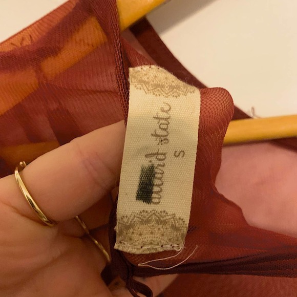 NWOT Altar'd State Darian Maroon Lace Dress Size Small - Picture 4 of 8